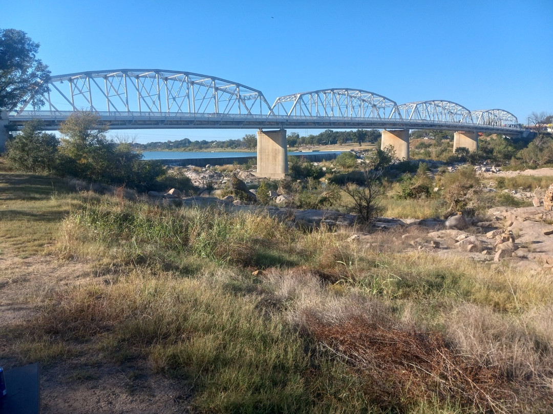 Leonard Grenwelge County Park-Llano必去景点