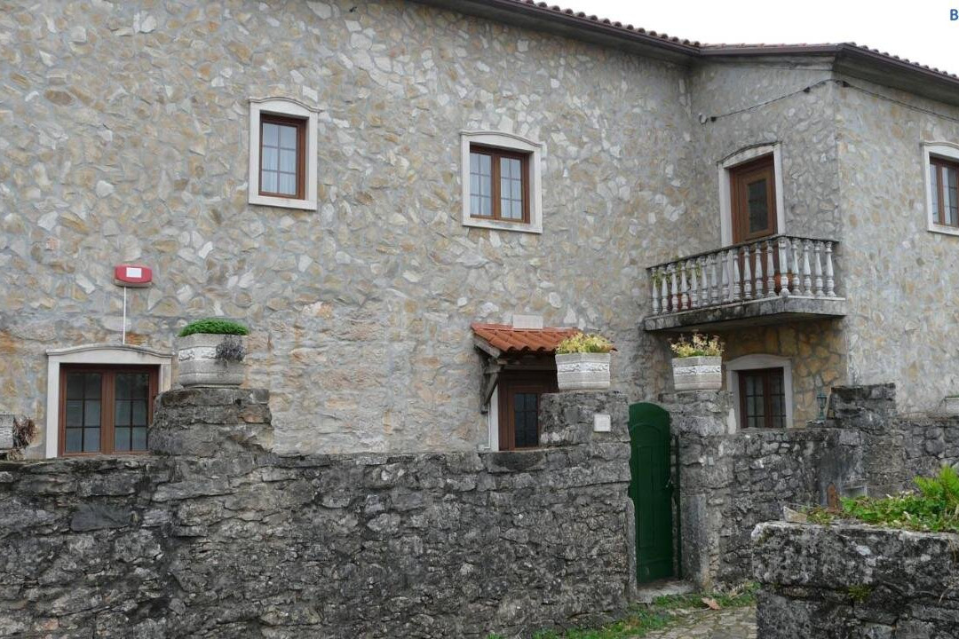 Casa Vale Florido