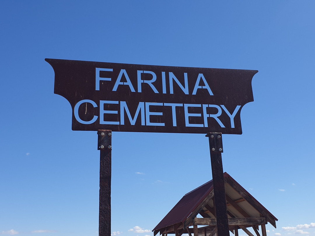 Farina Cemetery景点图片