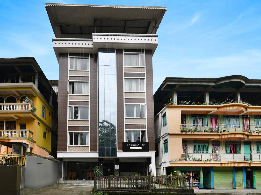 Super Townhouse Oak Saramsa Garden