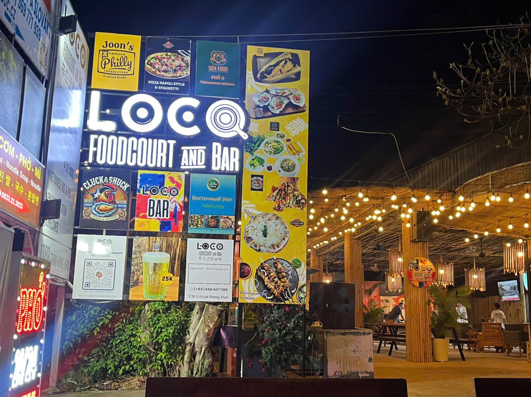 LOCO Foodcourt & Bar
