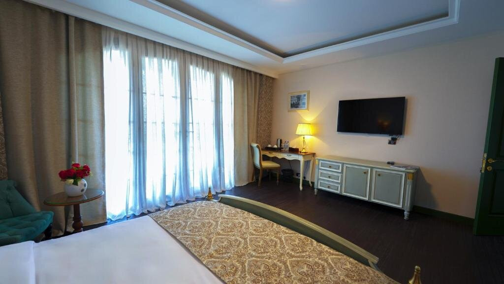 Sapphire Marine Hotel主图