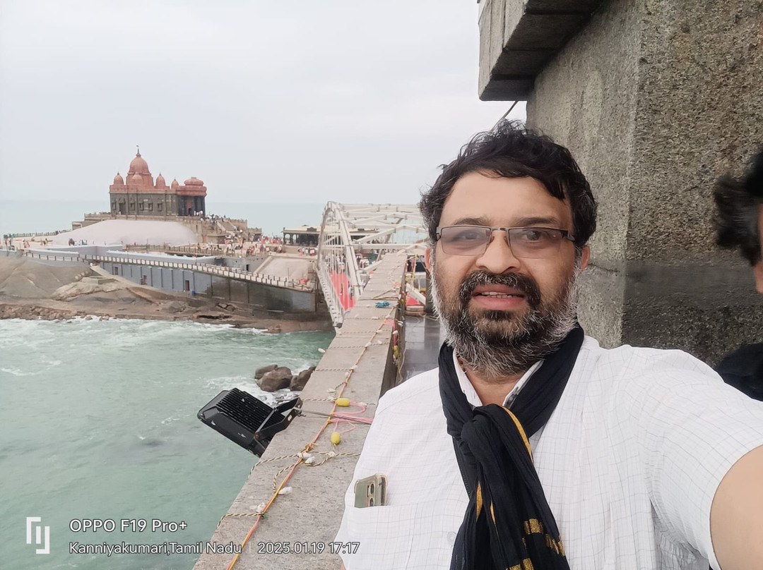 Thiruvalluvar Statue景点图片