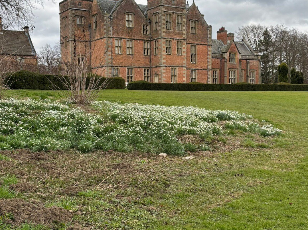 Kiplin Hall and Gardens景点图片