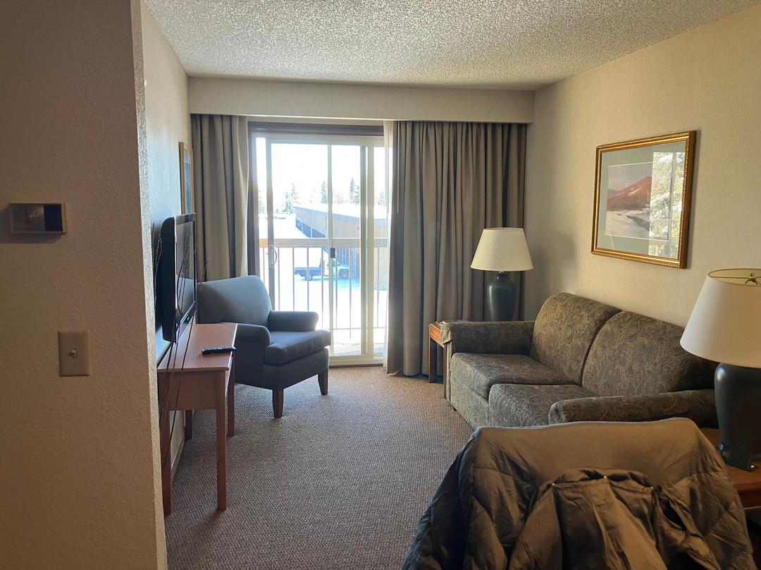 苏菲站套房酒店主图