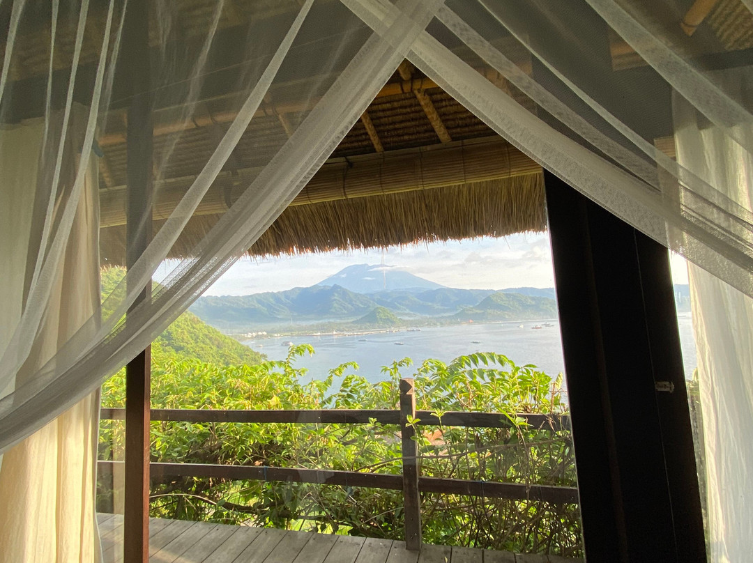 布卢泻湖乡村酒店主图