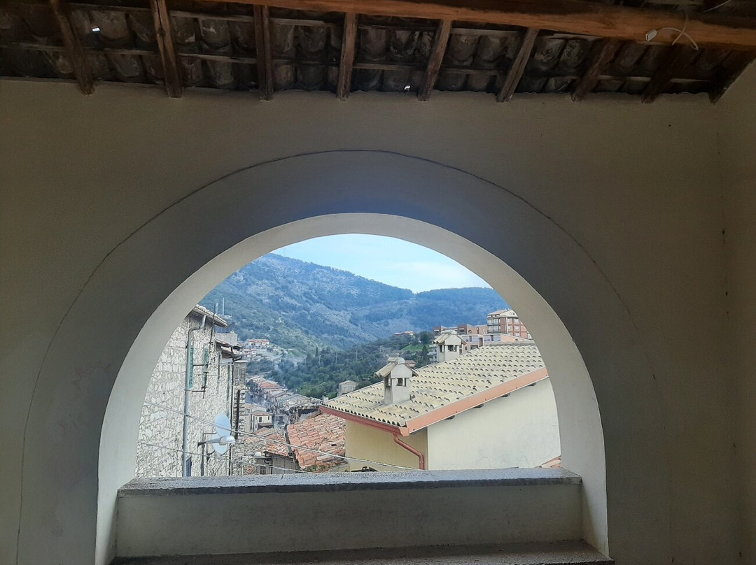 Loggia dei Mercanti景点图片