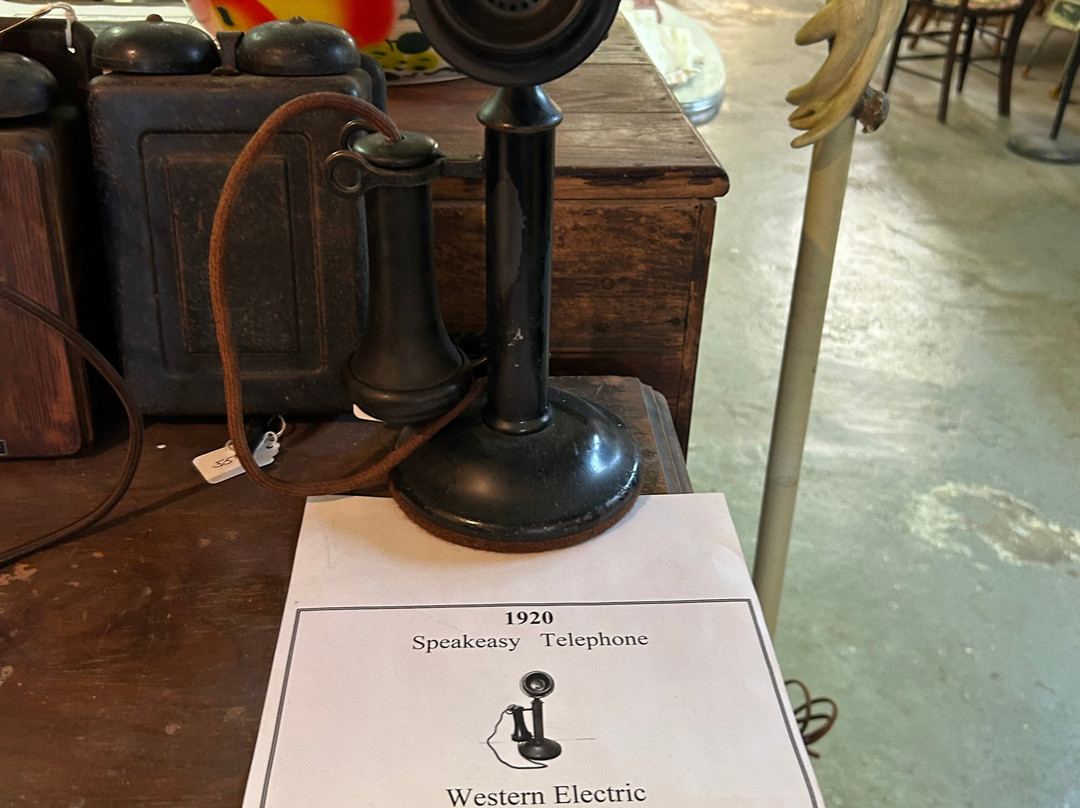 Hanging tree Antiques-Goliad必去景点