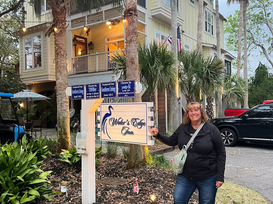 Water's Edge Inn主图