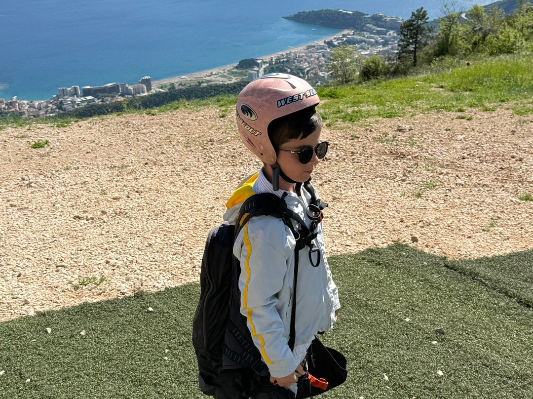 Budva Paragliding Montenegro景点图片