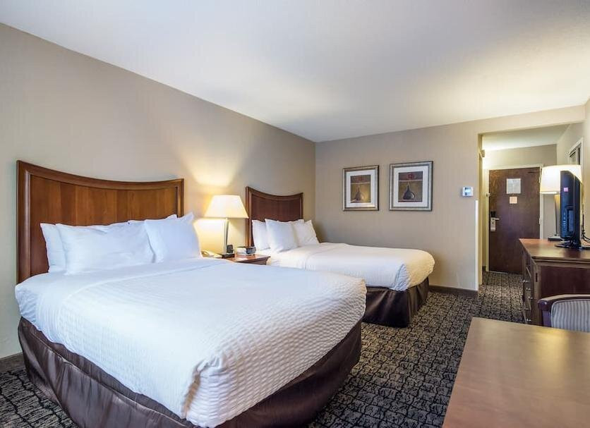 Cayuga Blu Hotel