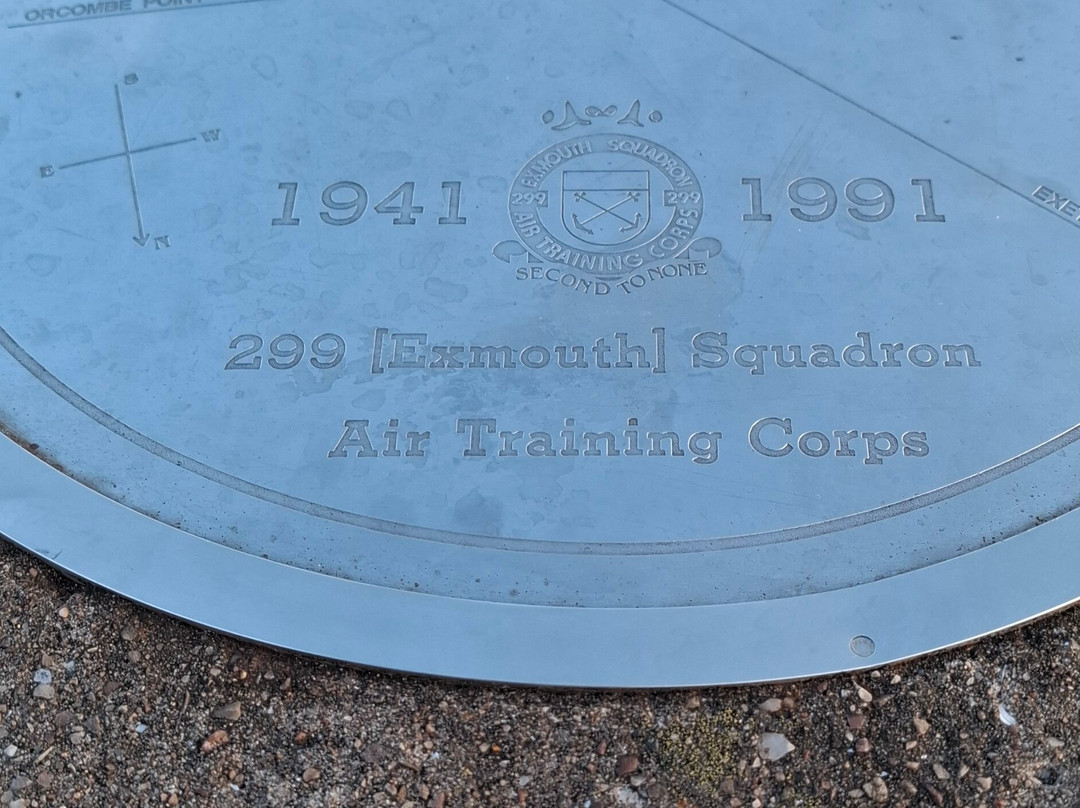 Air Training Corps Plaque-埃克斯茅斯必去景点
