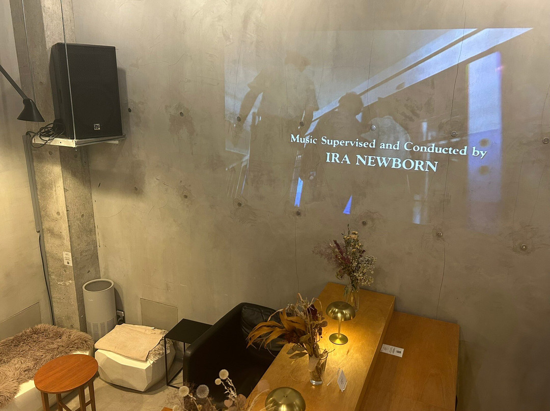 The World Cafe Nakameguro Honten
