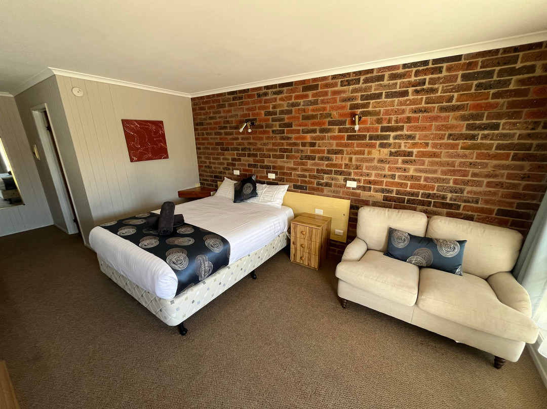 Riverland Motel主图