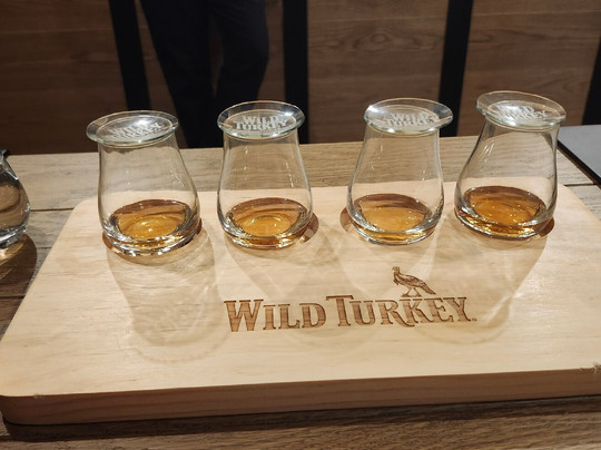 The Bourbon Express - "The Neat Tour Experience"-列克星敦必去景点