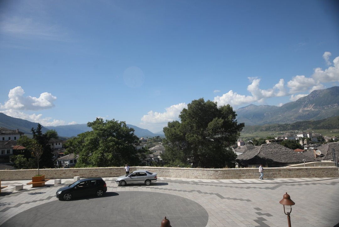 Çerçiz Topulli Monument and Square-吉诺卡斯特必去景点