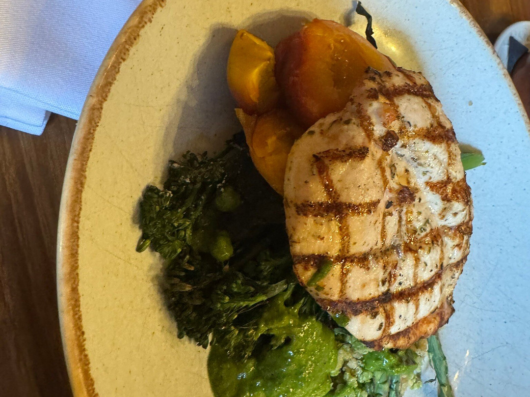 The Bear Hotel主图