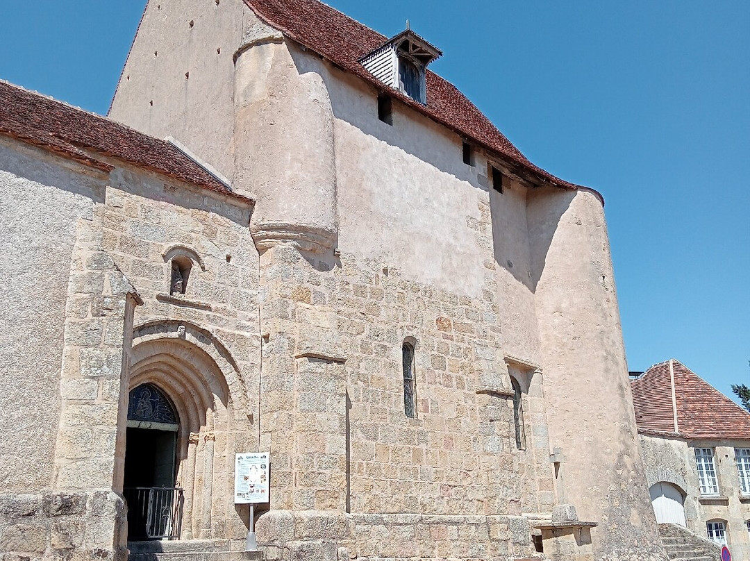 Eglise de la Nativité de la Vierge-Glenic必去景点