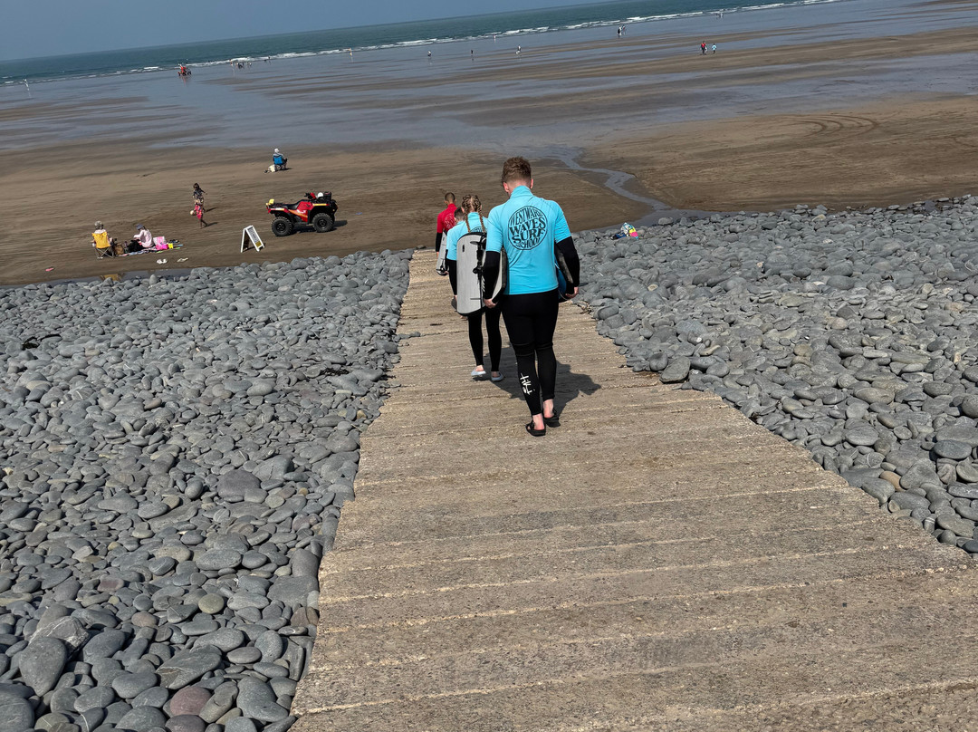 Westward Waves Surf School-Westward Ho!必去景点