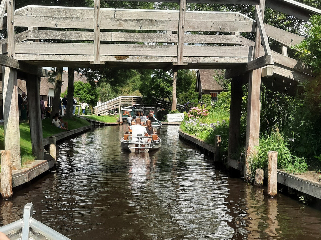 Boatrental Giethoorn-羊角村必去景点