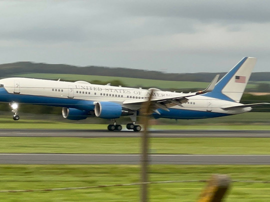 Prestwick Airport Spotter's Mound-Prestwick必去景点