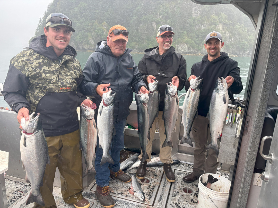 Alaska Fish On Charters-基奈必去景点
