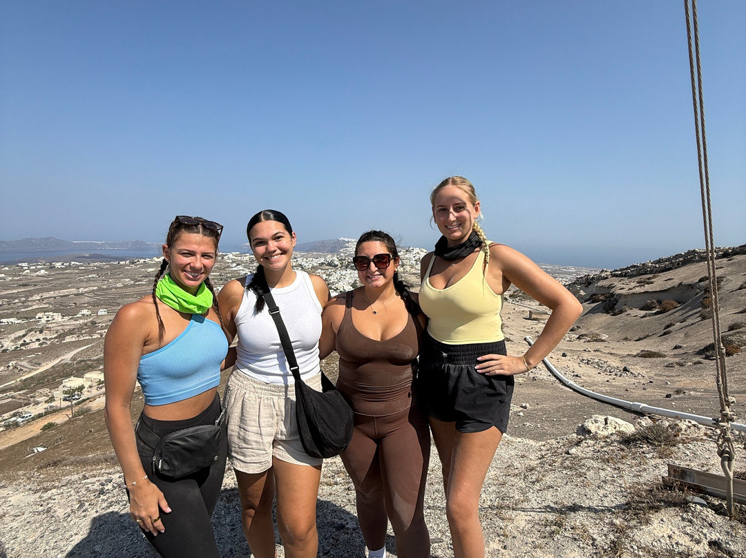 Santorini Quad Tours-佩里沃罗必去景点