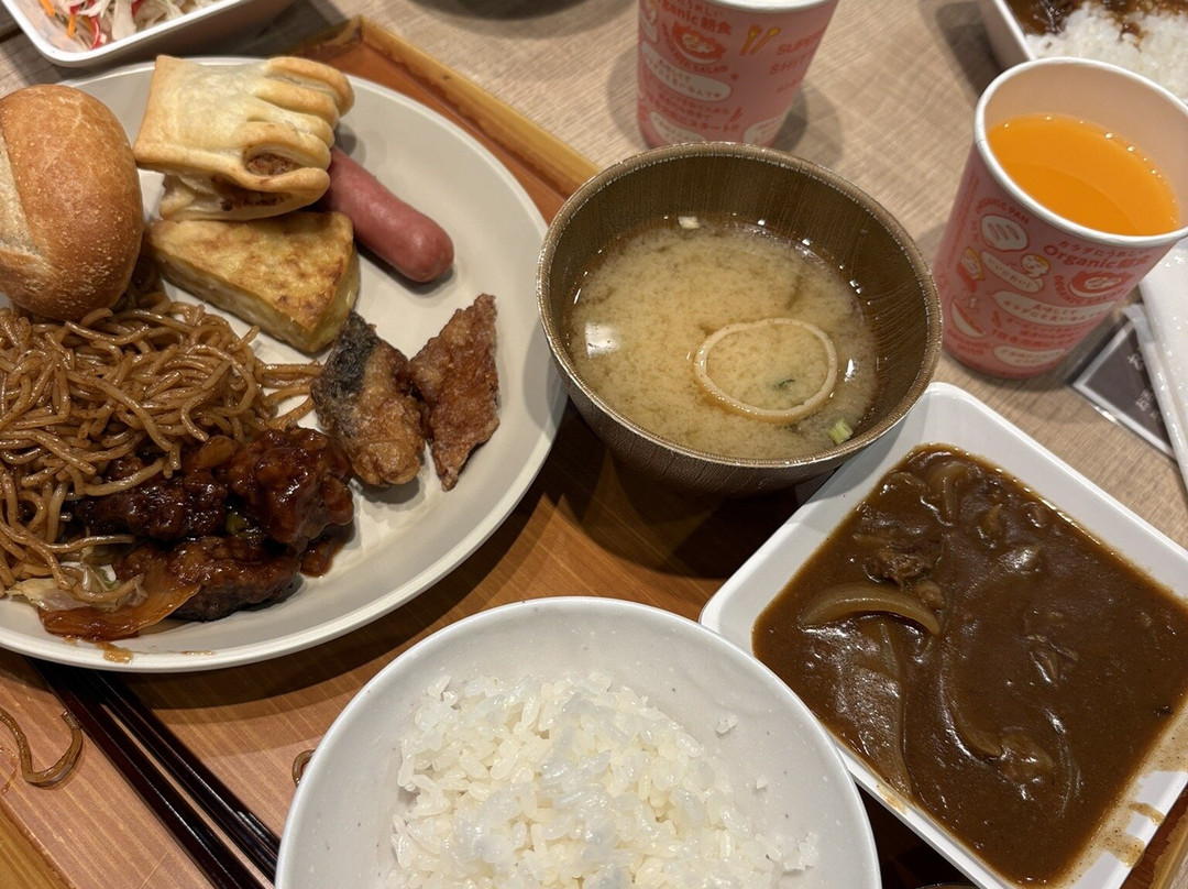 东舞鹤超级酒店
