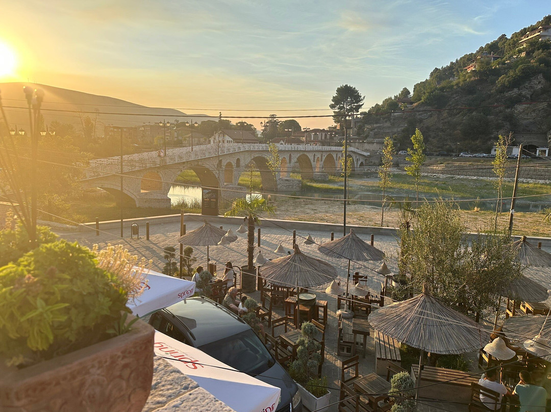 Hotel Kapllani