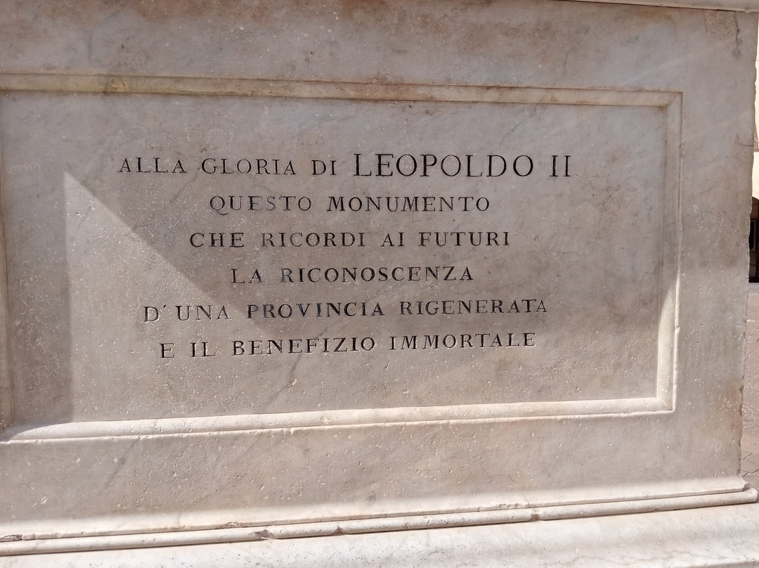Monumento a Leopoldo II-格罗塞托必去景点