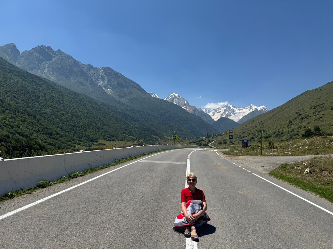 Taimazi Waterfalls-Akhsau必去景点