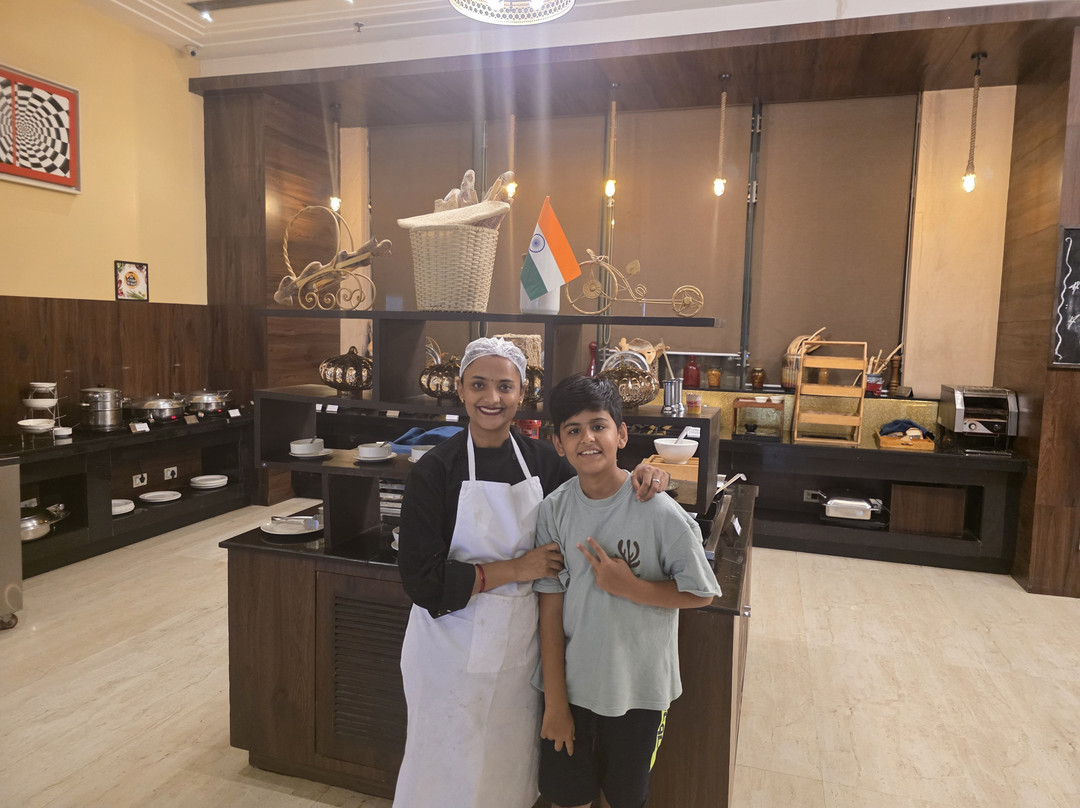 Golden Suites Gurugram主图