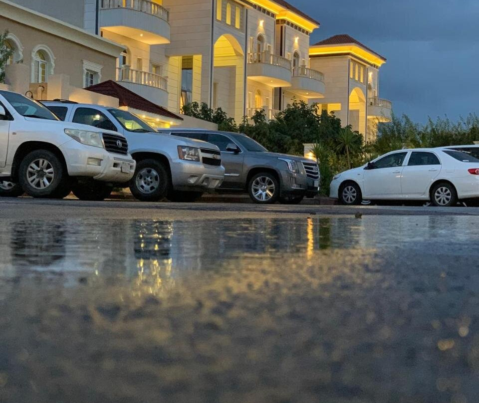 Golden White Hotel