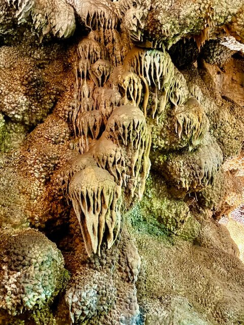 Jewel Cave National Monument-卡斯特必去景点