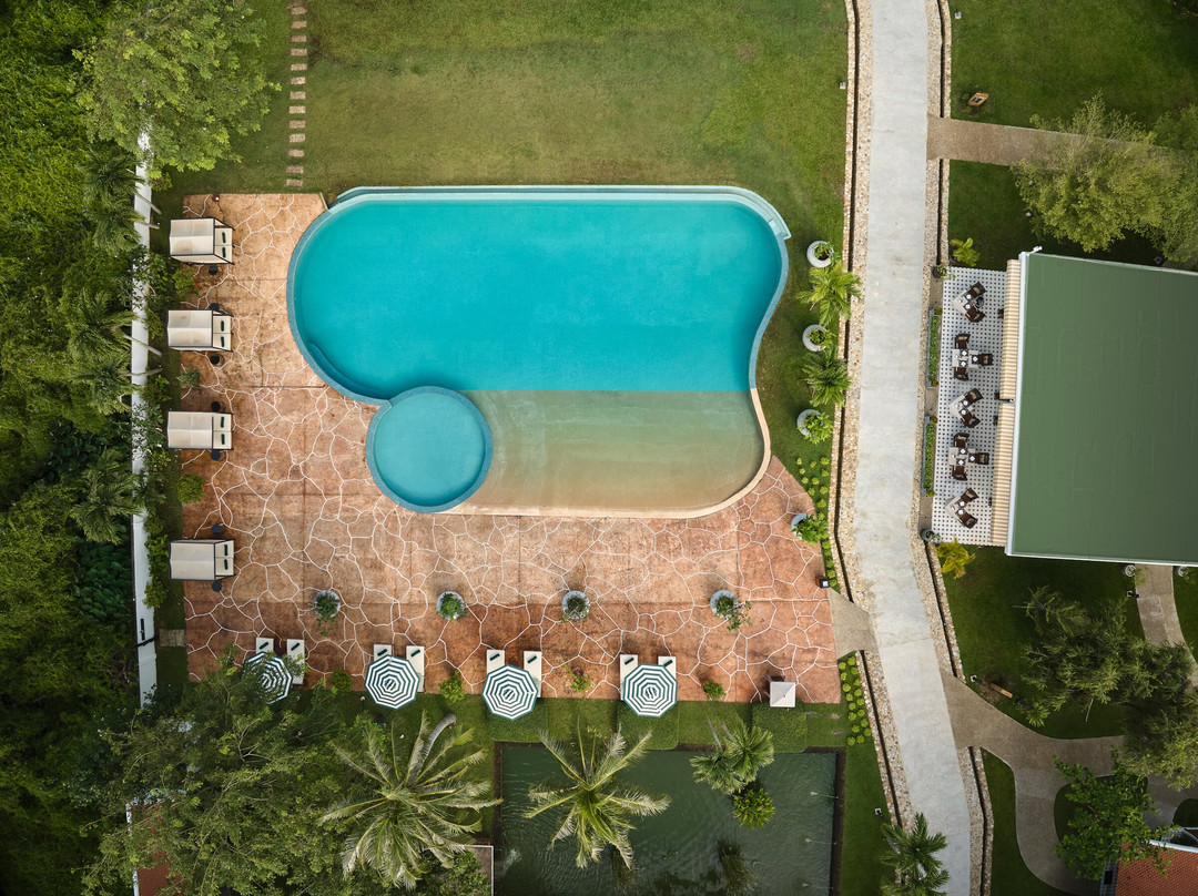 Samanea Beach Resort & Spa