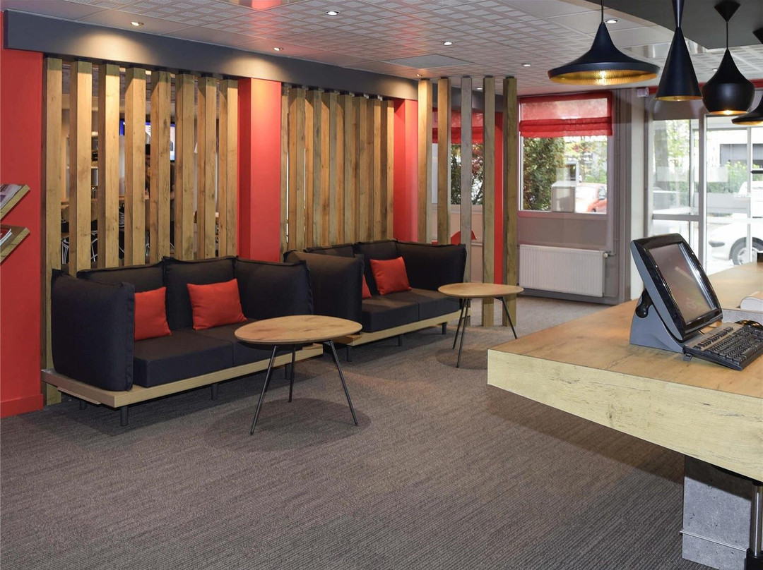 Ibis Lyon Gerland Rue Merieux主图