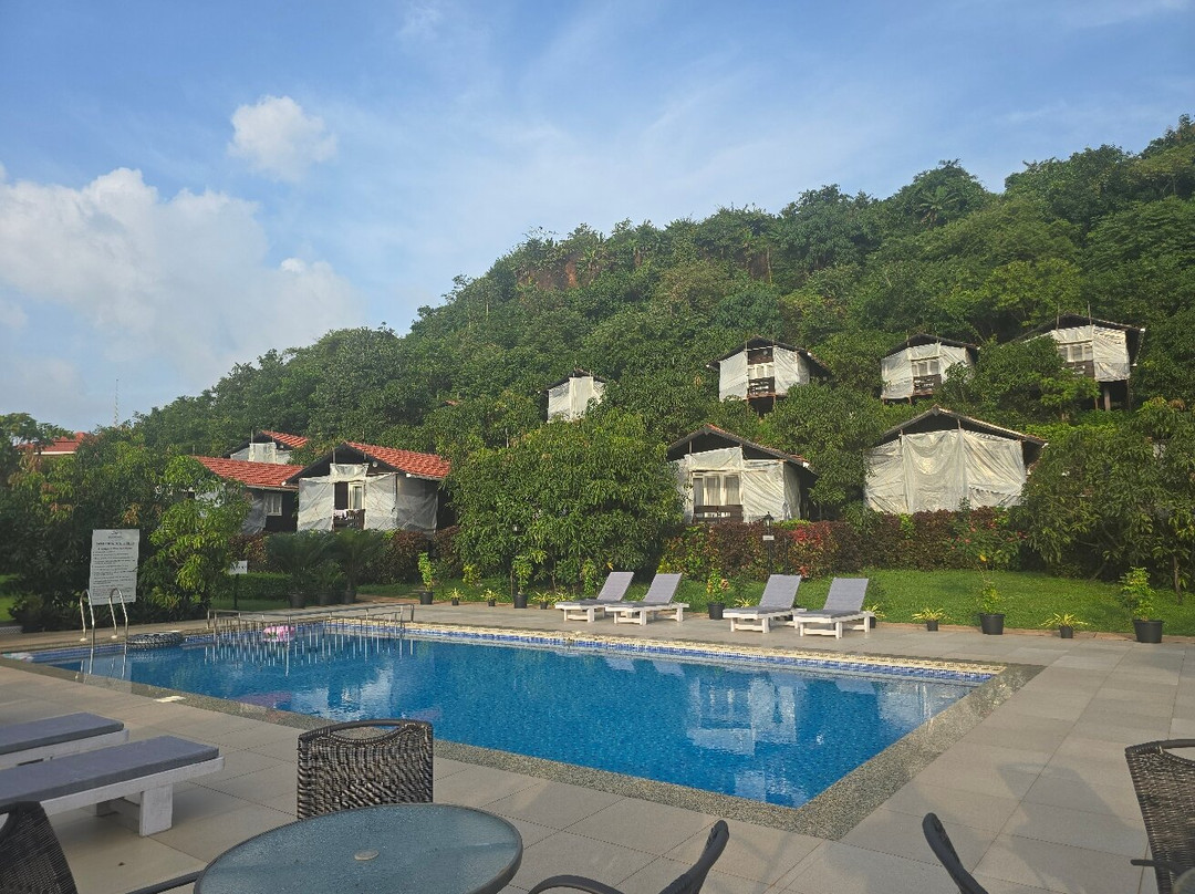 Highland Sarovar Portico