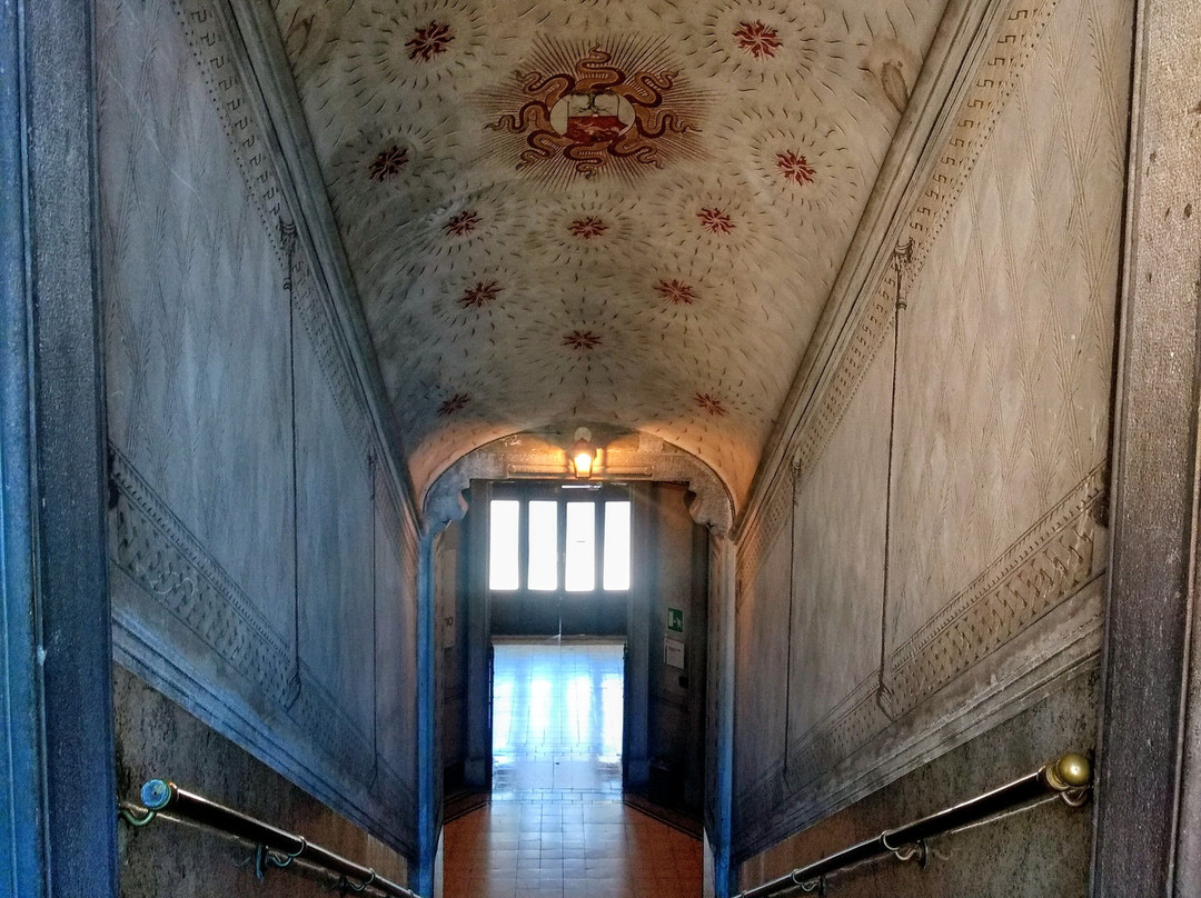 Palazzo Malinverni-莱尼亚诺必去景点