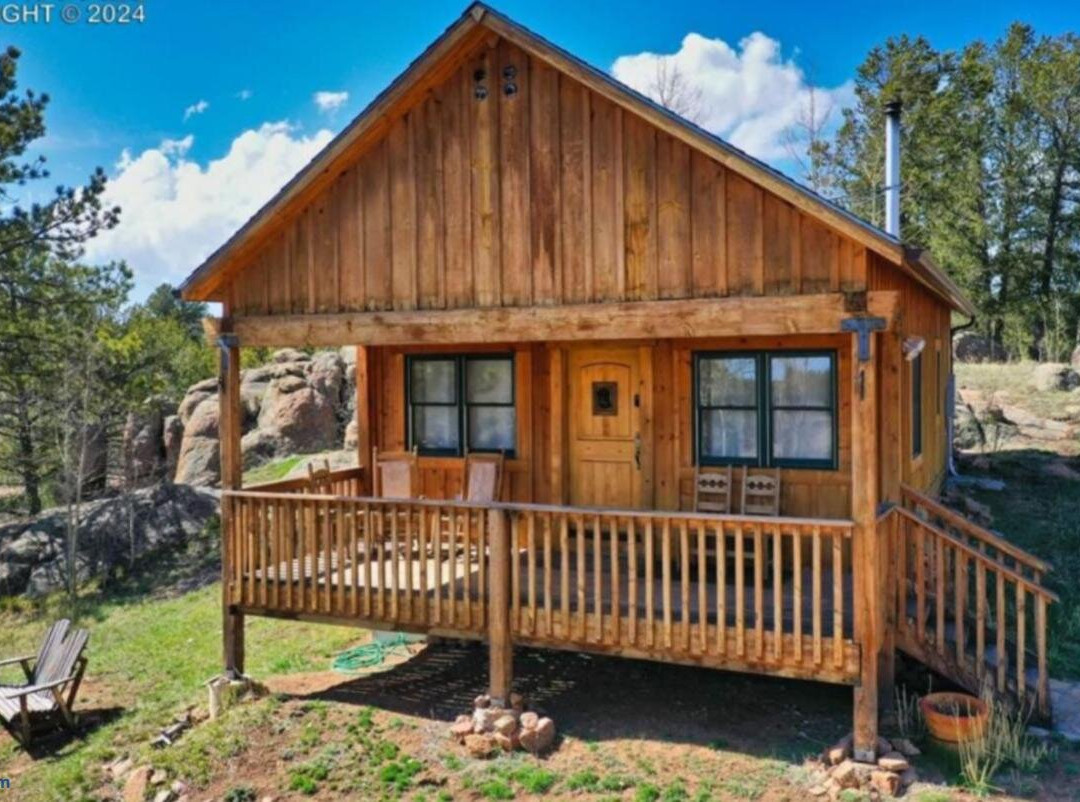 Phantom Canyon Resort