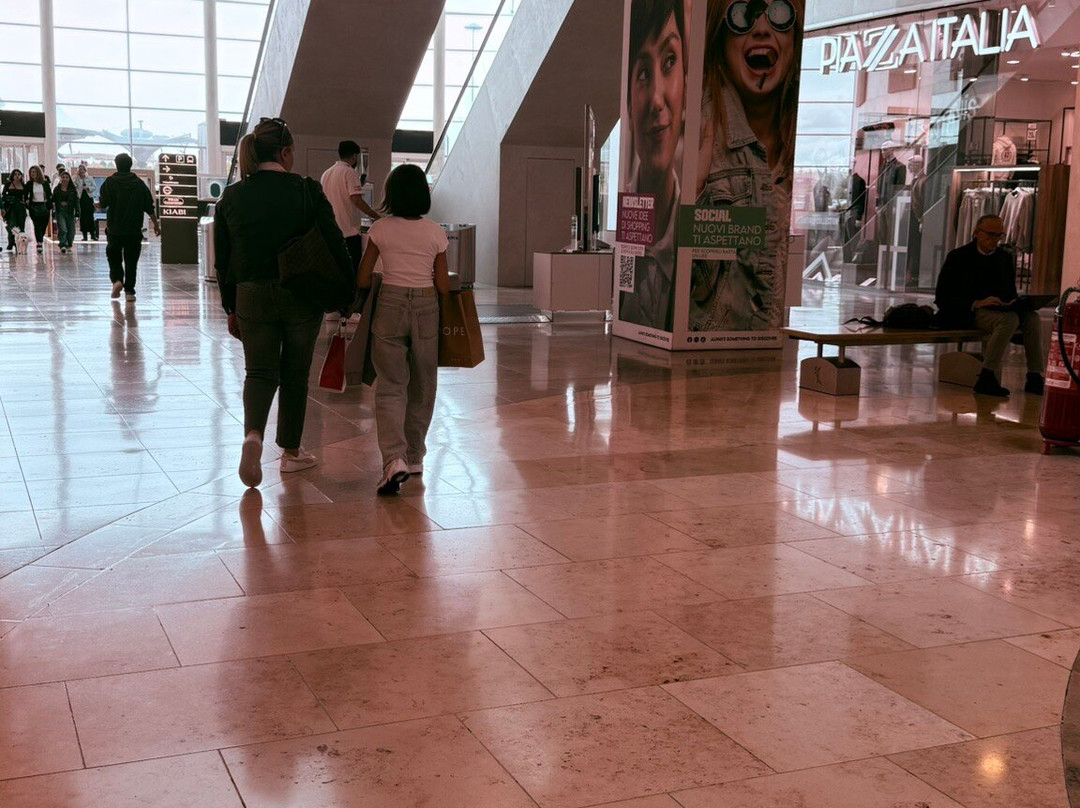 Centro Commerciale Campania-Marcianise必去景点