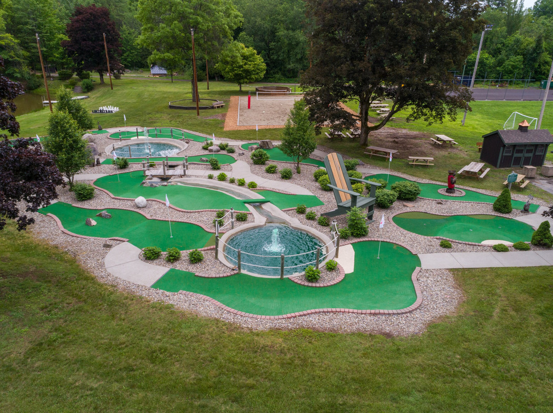 The Lodge At Schroon Lake主图