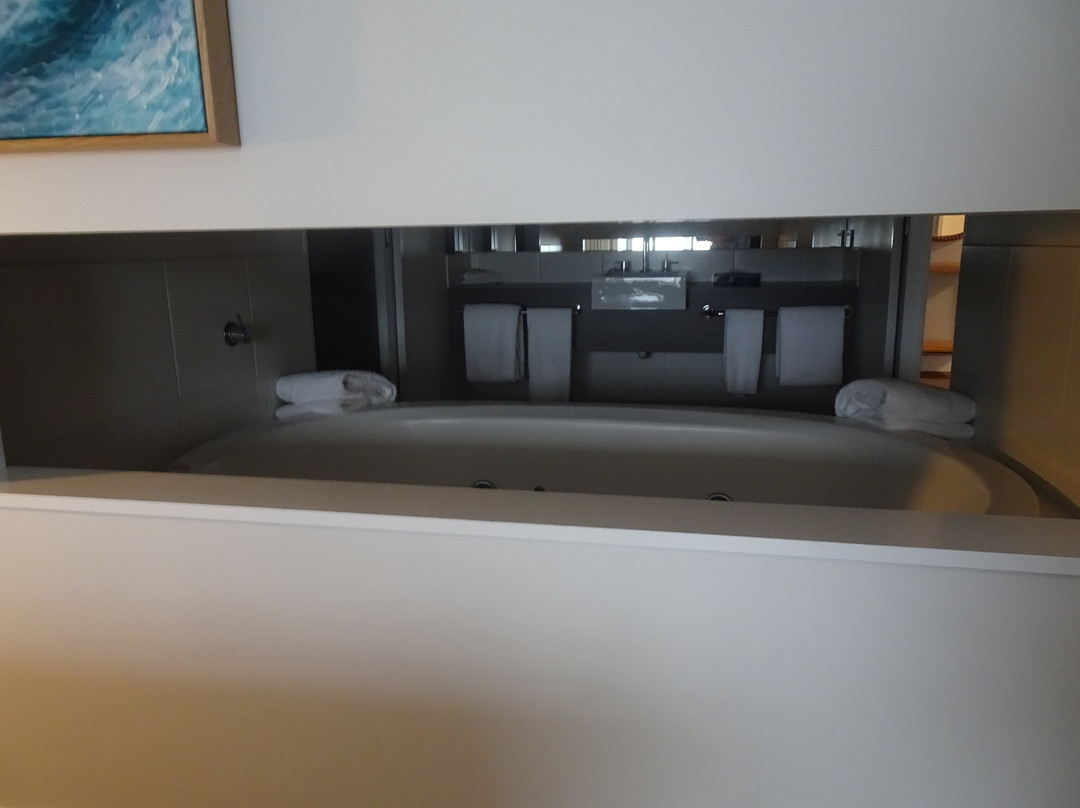 贝尔维尤市的湖泊主图