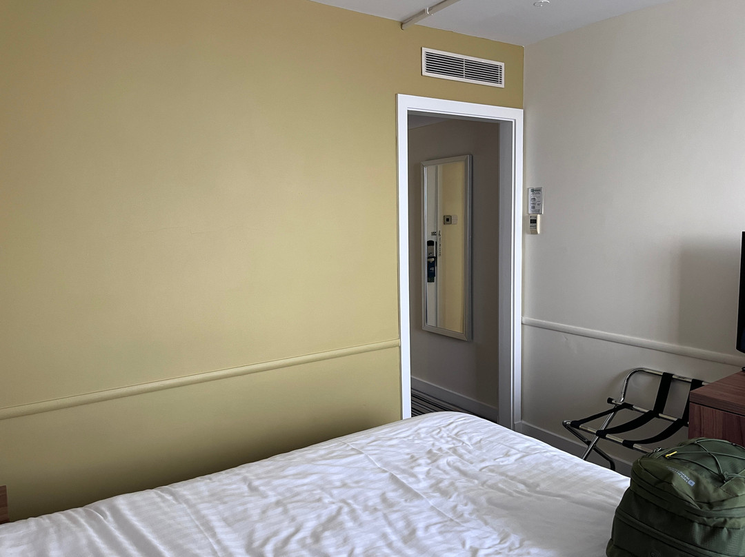 希尔顿普茨茅斯酒店主图