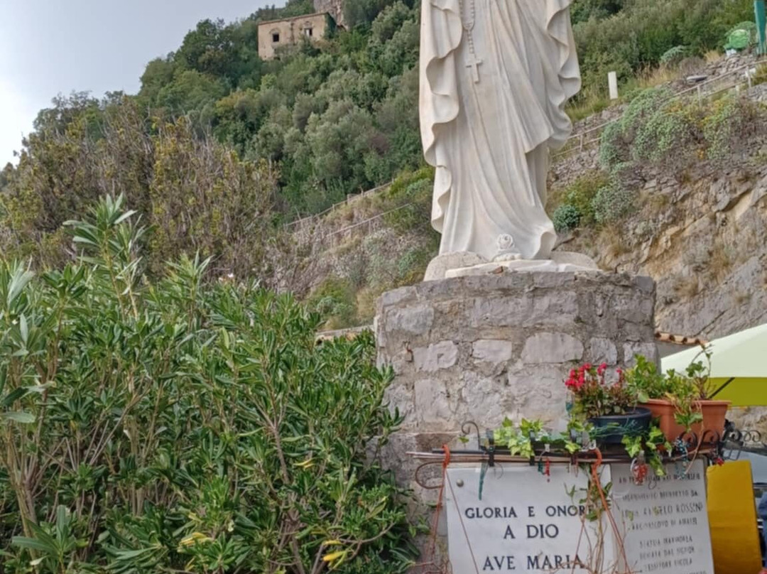 Statua Della Madonna Del Lourdes-波西塔诺必去景点