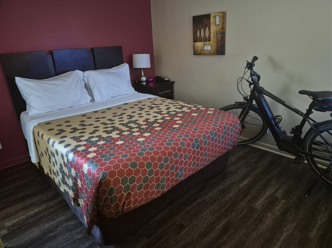 Econo Lodge St. Apollinaire主图