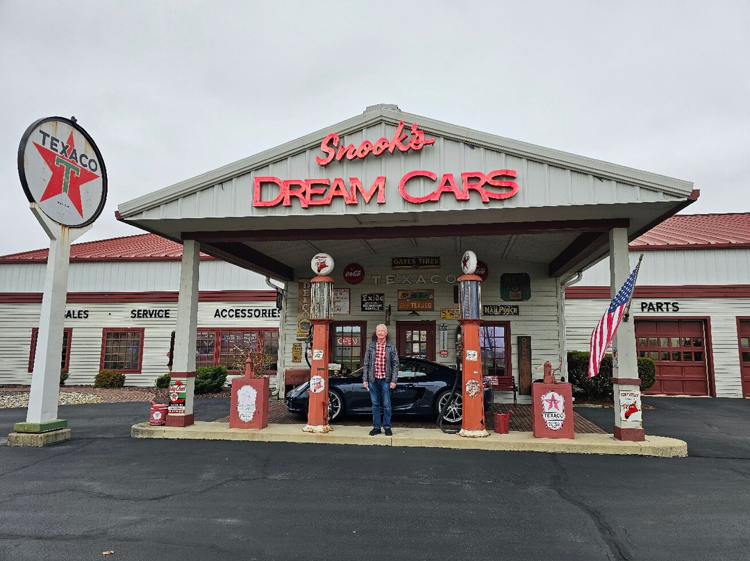 Snook's Dream Cars-鲍灵格林必去景点