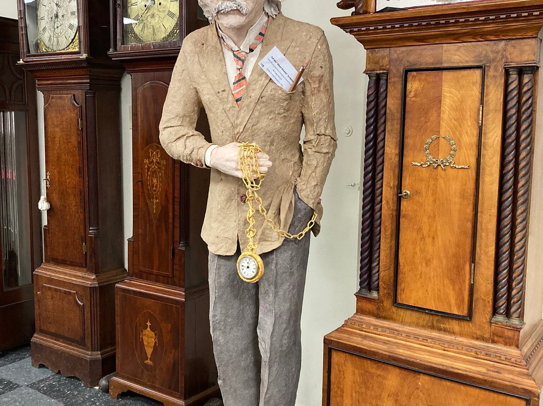 Almost Heaven Antiques & Uniques-伯克利斯普林斯必去景点