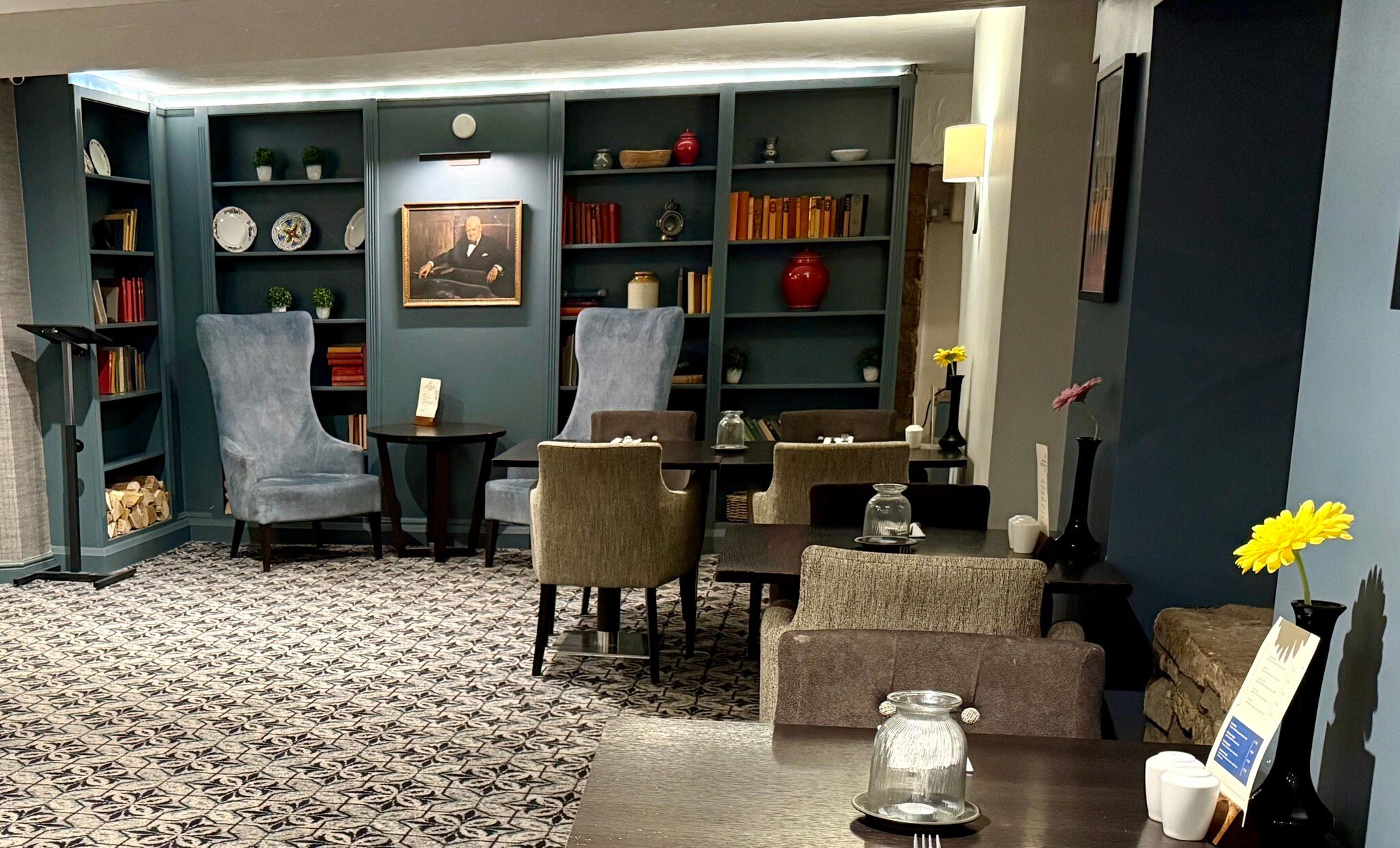 霍尔特酒店-官方