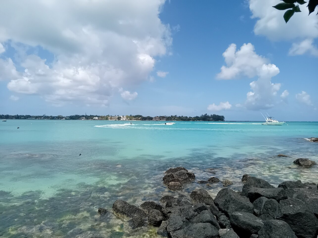 Grand Baie Public Beach-里维耶尔迪朗帕必去景点