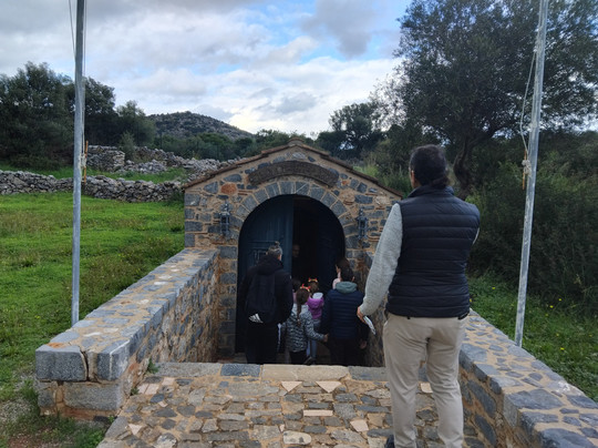 Kastania Cave-Kastania必去景点